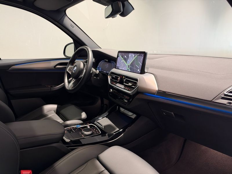 BMW iX3 bild 9