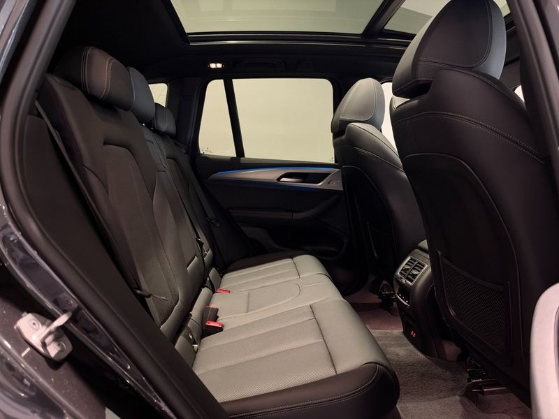 BMW iX3 bild 7