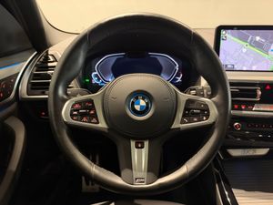 BMW iX3 bild 14