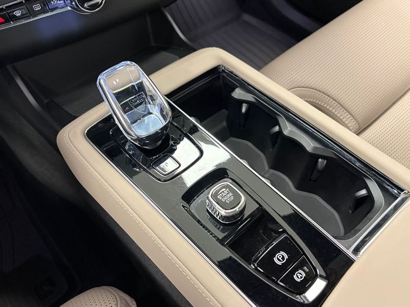 Volvo XC90 bild 17