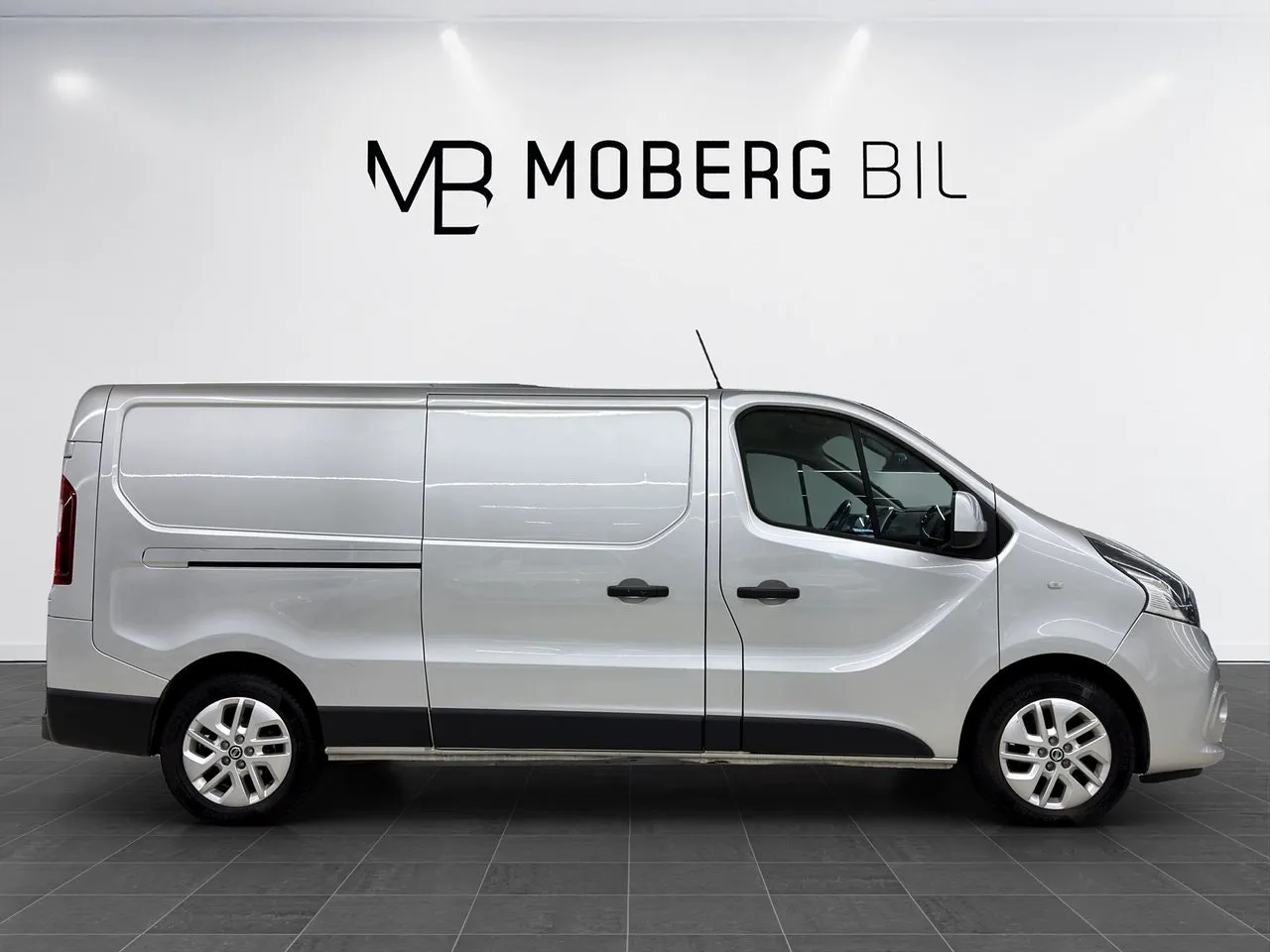 Nissan NV300 bild 5