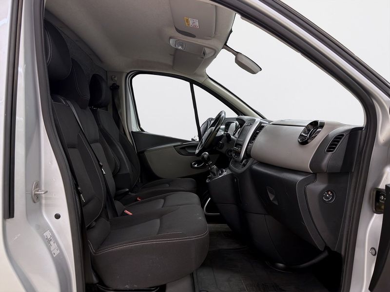 Nissan NV300 bild 9