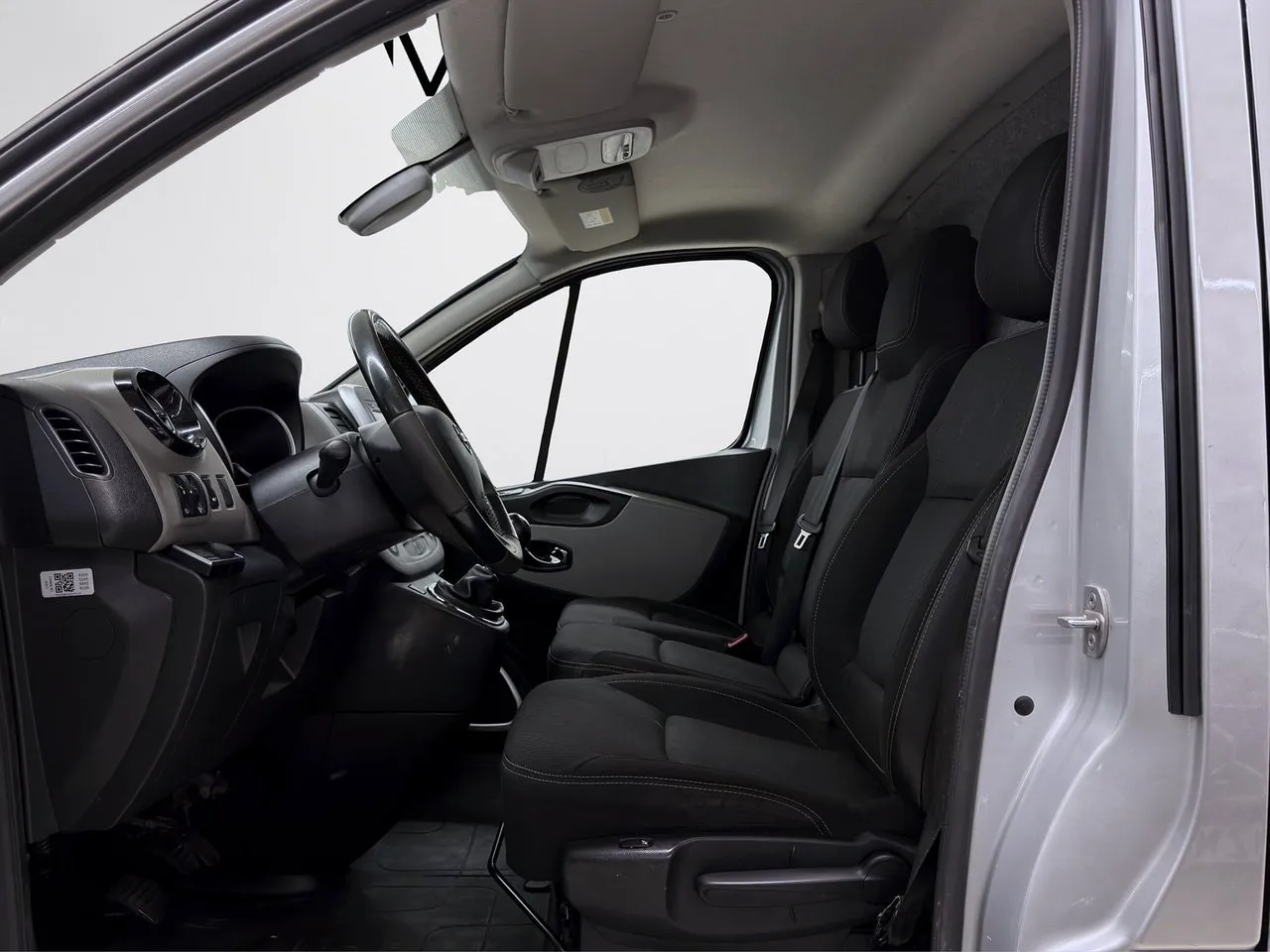 Nissan NV300 bild 10