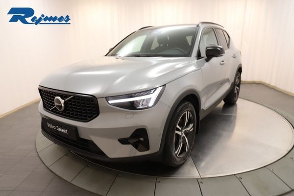 Volvo XC40 B3 FWD Bensin Plus Dark - 2025