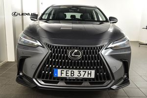 Lexus NX bild 5