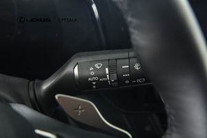 Lexus NX bild 15