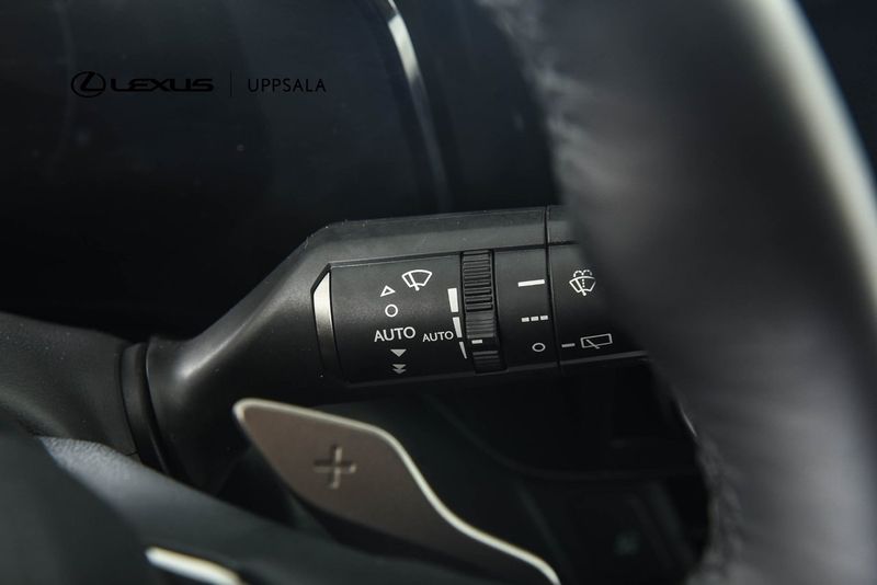 Lexus NX bild 15