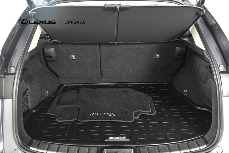 Lexus NX bild 9