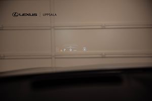 Lexus NX bild 17