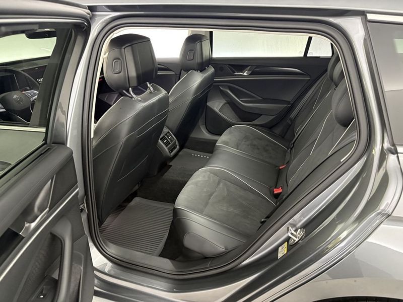 Volkswagen Passat bild 9