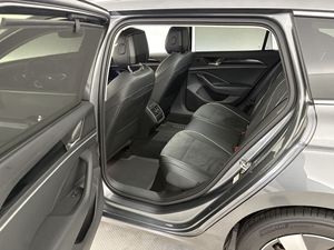 Volkswagen Passat bild 9