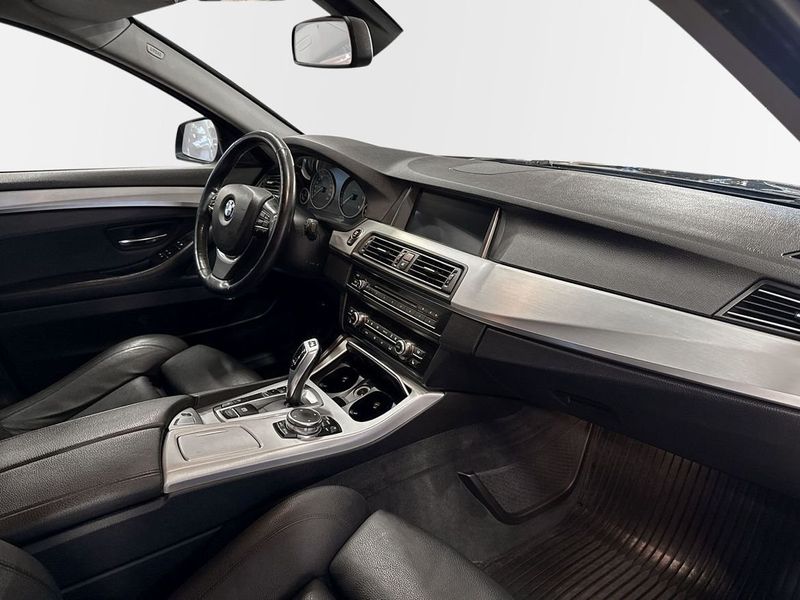 BMW 520 bild 9