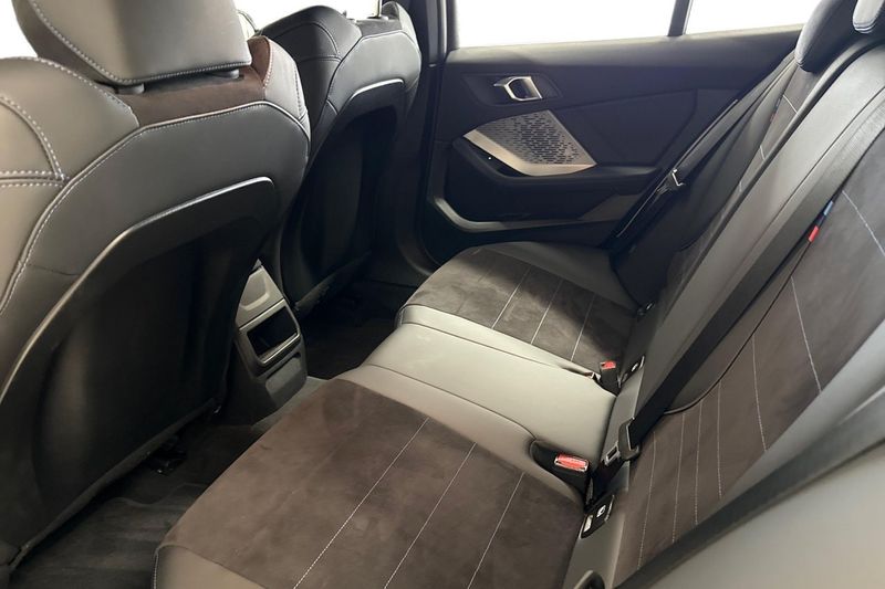 BMW 120 bild 15