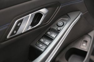 BMW 320 bild 17