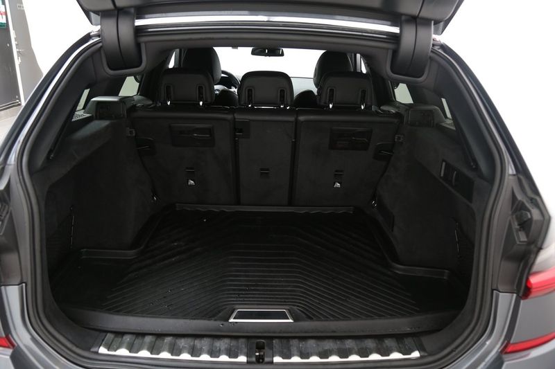 BMW 320 bild 10
