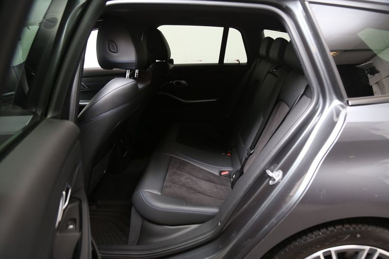 BMW 320 bild 9
