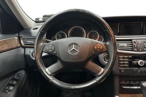 Mercedes E220 bild 16