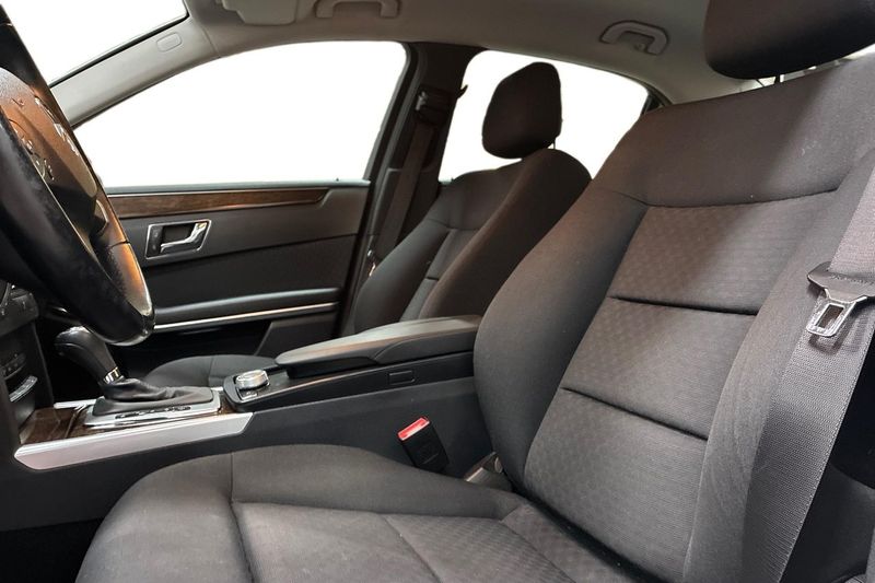 Mercedes E220 bild 13