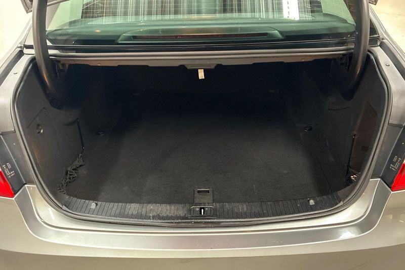 Mercedes E220 bild 10