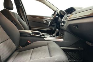 Mercedes E220 bild 15