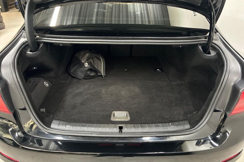 BMW 530 bild 9