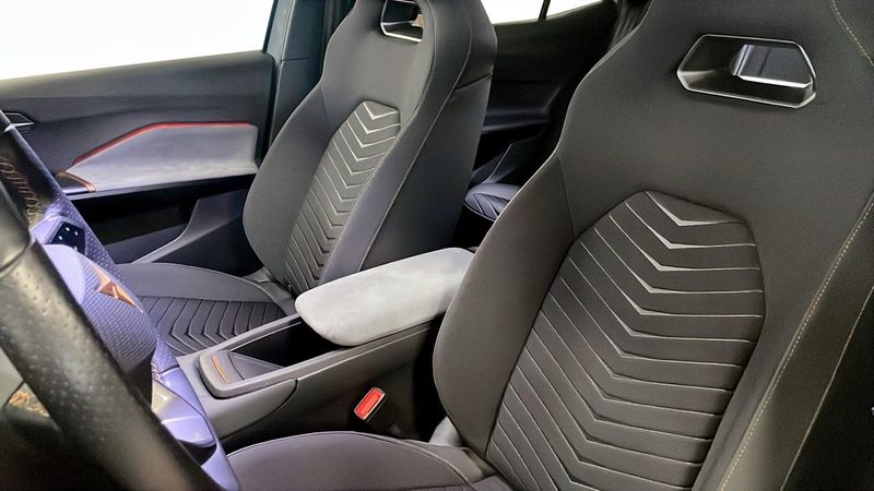 Cupra Born bild 8