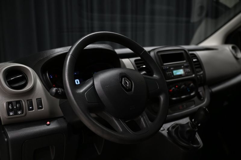 Renault Trafic bild 14