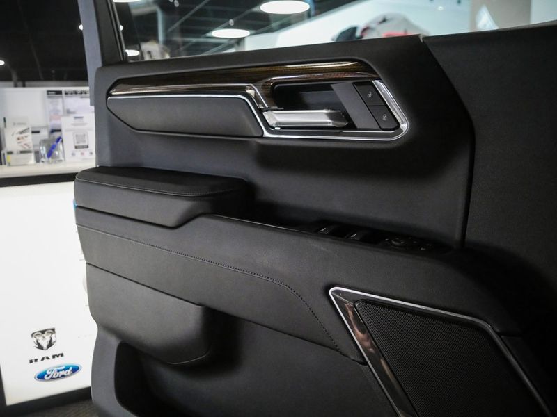 Chevrolet Silverado bild 14