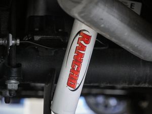 Chevrolet Silverado bild 26