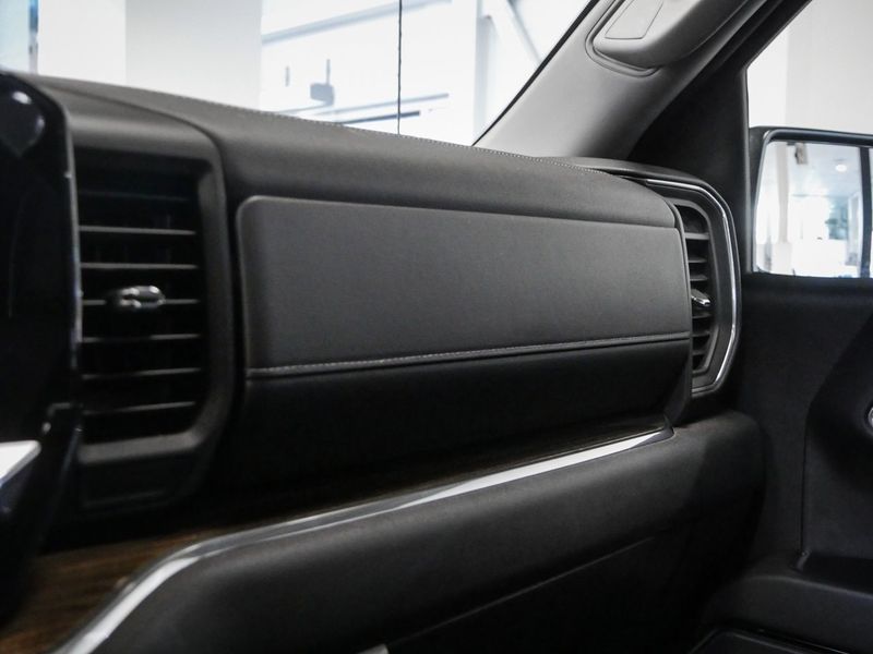 Chevrolet Silverado bild 22