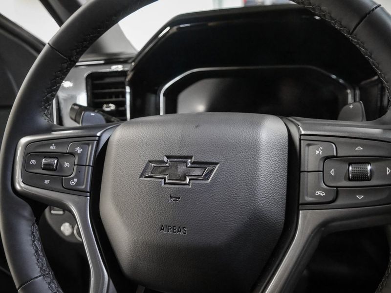 Chevrolet Silverado bild 24