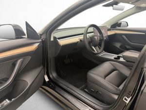 Tesla Model 3 bild 10