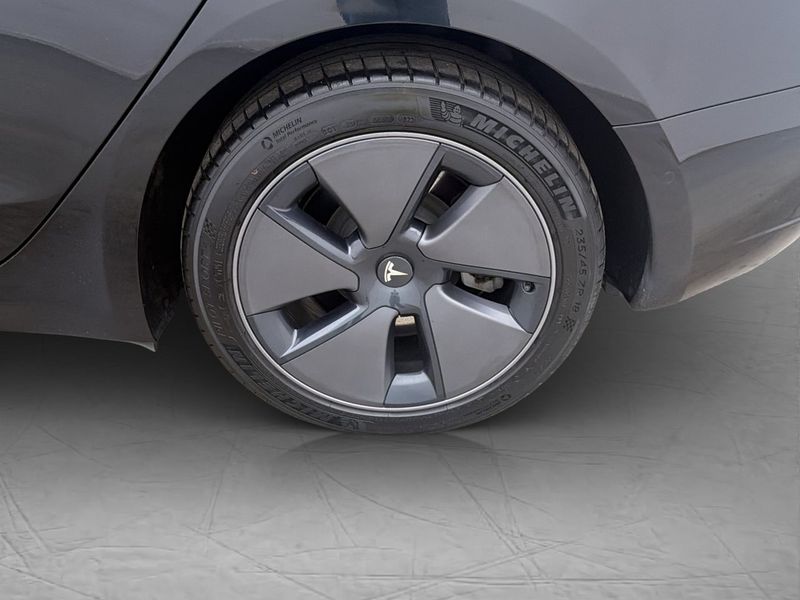 Tesla Model 3 bild 30