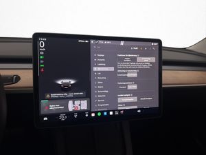 Tesla Model 3 bild 24