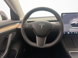 Tesla Model 3 bild 14