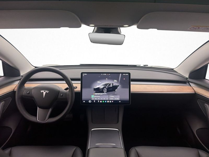 Tesla Model 3 bild 13