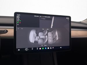 Tesla Model 3 bild 23