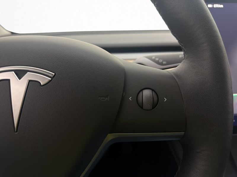 Tesla Model 3 bild 16