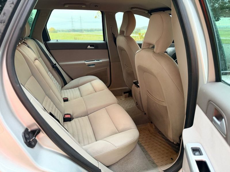 Volvo V50 bild 12