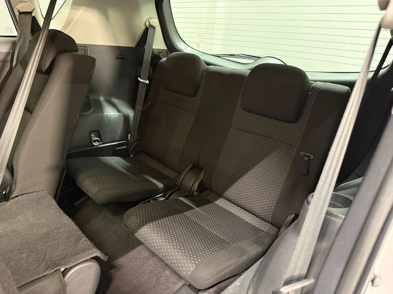 Toyota Verso bild 13