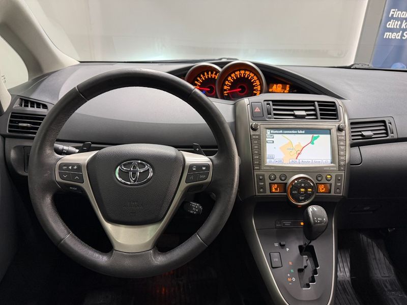 Toyota Verso bild 16