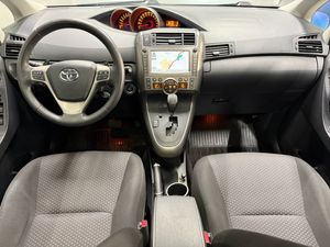 Toyota Verso bild 15