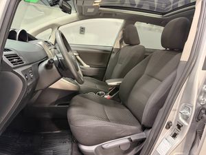 Toyota Verso bild 9