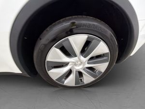 Tesla Model Y bild 34