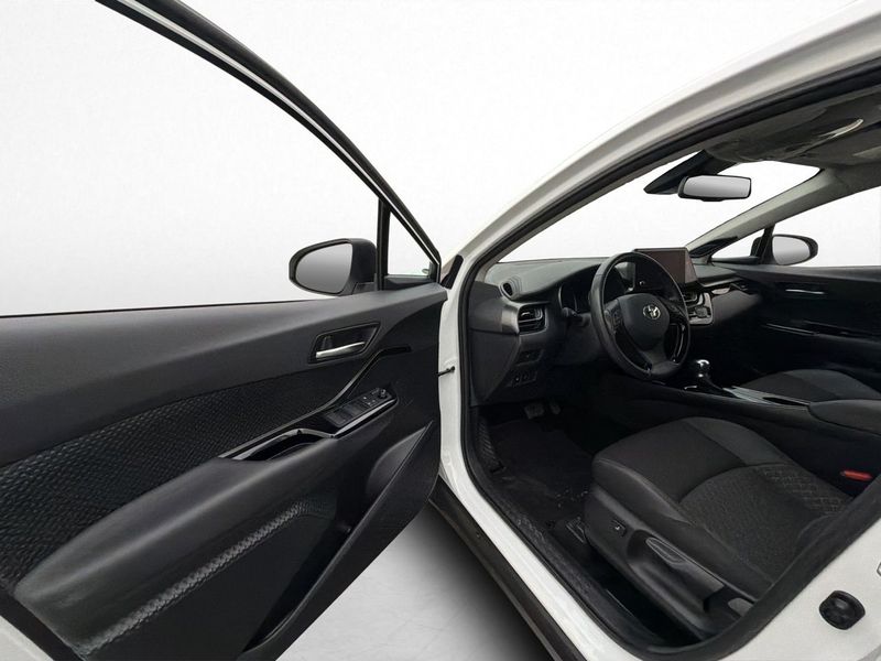 Toyota C-HR bild 12