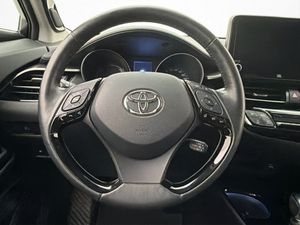 Toyota C-HR bild 15
