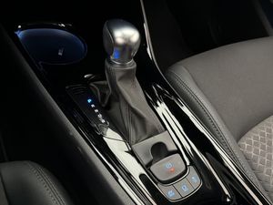 Toyota C-HR bild 28