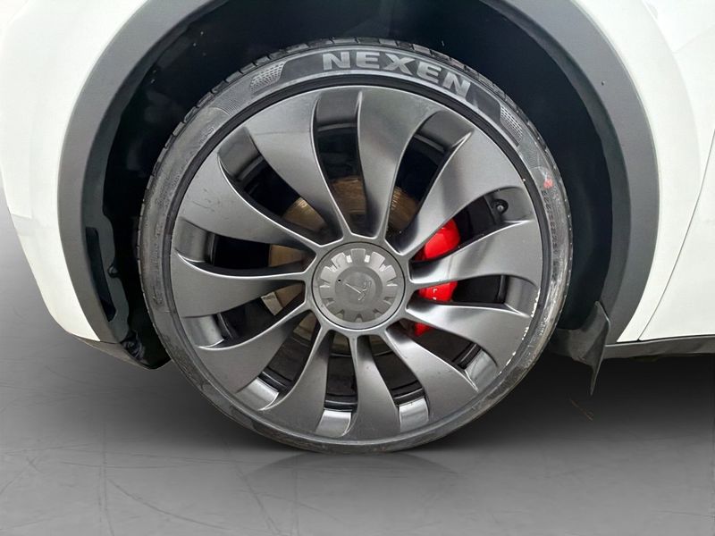 Tesla Model Y bild 34