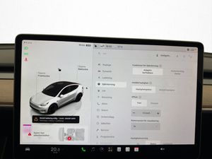 Tesla Model Y bild 25