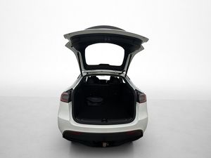 Tesla Model Y bild 31